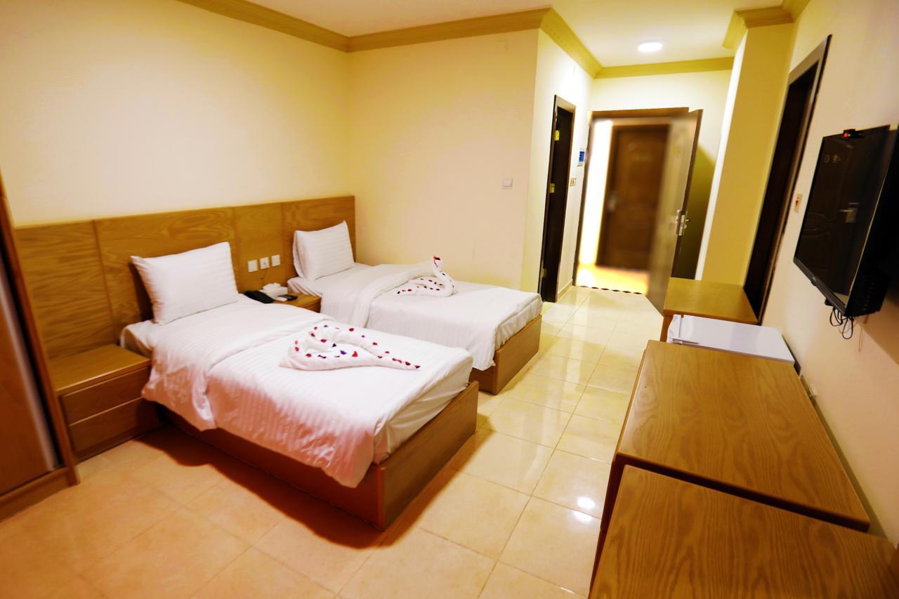 Jordan Flower Hotel Aqaba Exterior photo